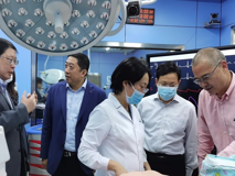 医学部领导一行赴深圳市儿童医院交流座谈