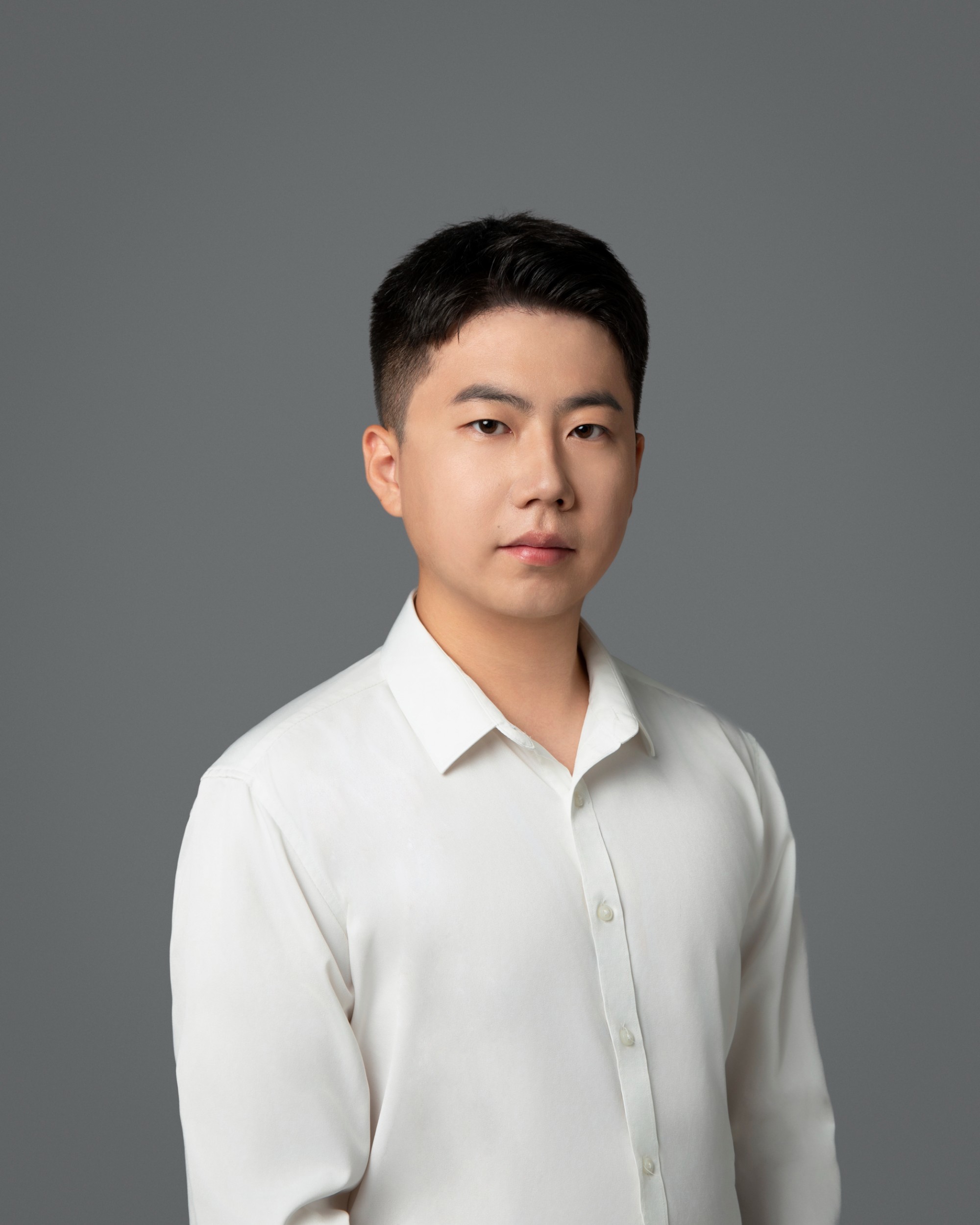 李炜