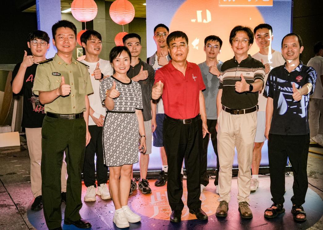 小社区大团圆  荔园学子这样过中秋……